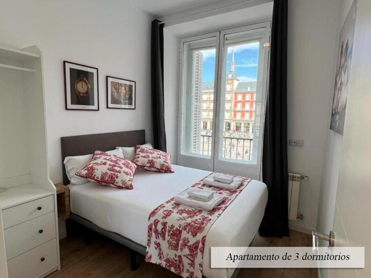 Plaza Mayor Madrid Ngoại thất bức ảnh